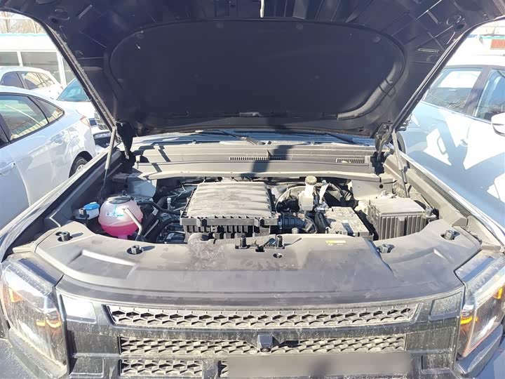 Jetour T2 2025 2025款 2.0TD DCT 四驱星际卫士