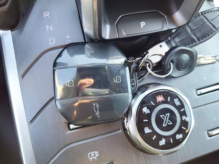 Jetour T2 2025 2025款 2.0TD DCT 四驱星际卫士