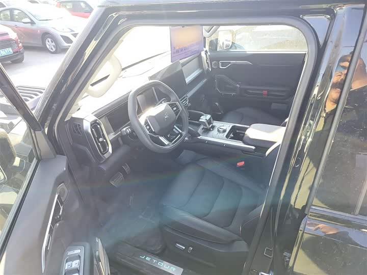 Jetour T2 2025 2025款 2.0TD DCT 四驱星际卫士