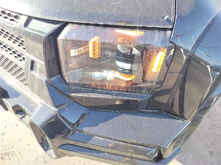 Jetour T2 2025 2025款 2.0TD DCT 四驱星际卫士