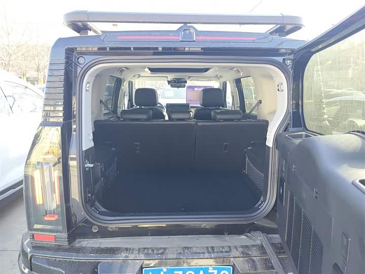 Jetour T2 2025 2025款 2.0TD DCT 四驱星际卫士