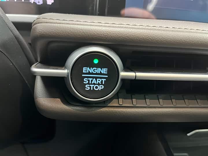 Ford Edge 2025 2025款 锐界L 2.0T EcoBoost 四驱七座至尊型