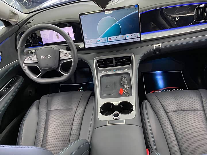 BYD Sea Lion 07 DM-i Hybrid 2025 2025款 150 领航+版