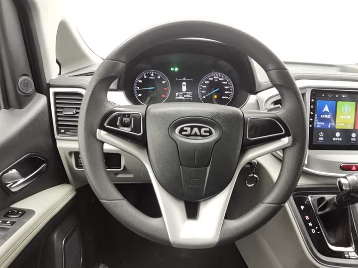 JAC Refine M4 2022 2022款 2.0TGDI 自动商旅版