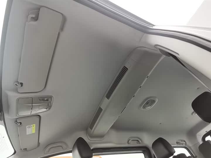 JAC Refine M4 2022 2022款 2.0TGDI 自动商旅版