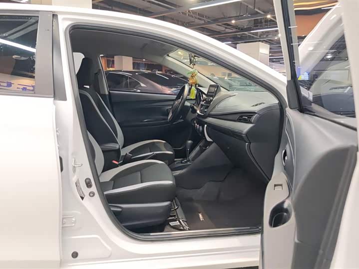 Toyota Yaris L 2022 2022款 1.5L CVT领先PLUS版