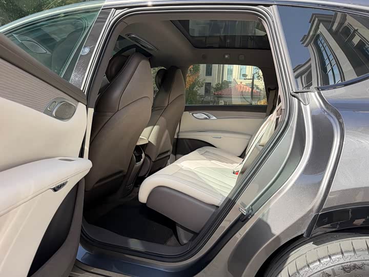 IM motors LS7 2023 2023款 77kWh Urban Fit后驱版