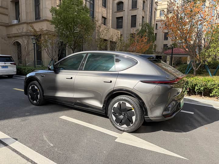 IM motors LS7 2023 2023款 77kWh Urban Fit后驱版