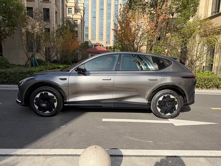 IM motors LS7 2023 2023款 77kWh Urban Fit后驱版