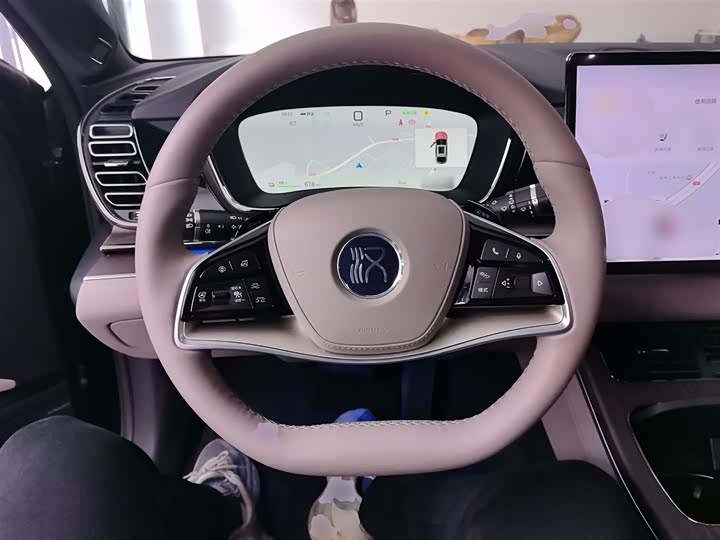 BYD Han 2025 2025款 EV 智驾版 701KM激光雷达旗舰型