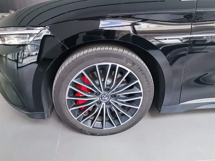 BYD Han 2025 2025款 EV 智驾版 701KM激光雷达旗舰型