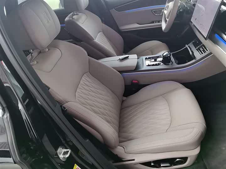 BYD Han 2025 2025款 EV 智驾版 701KM激光雷达旗舰型