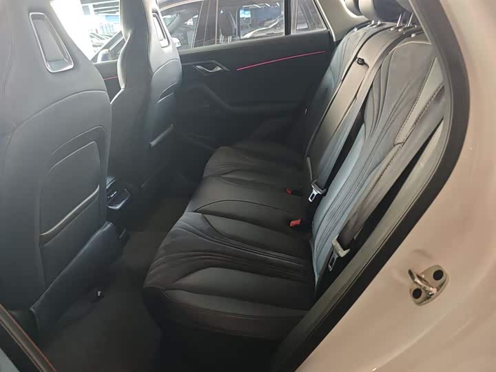 Roewe D5X DMH 2024 2024款 135科技版