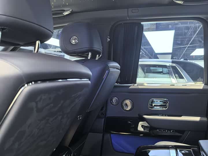 Rolls-Royce Cullinan 2024 2024款 Black Badge