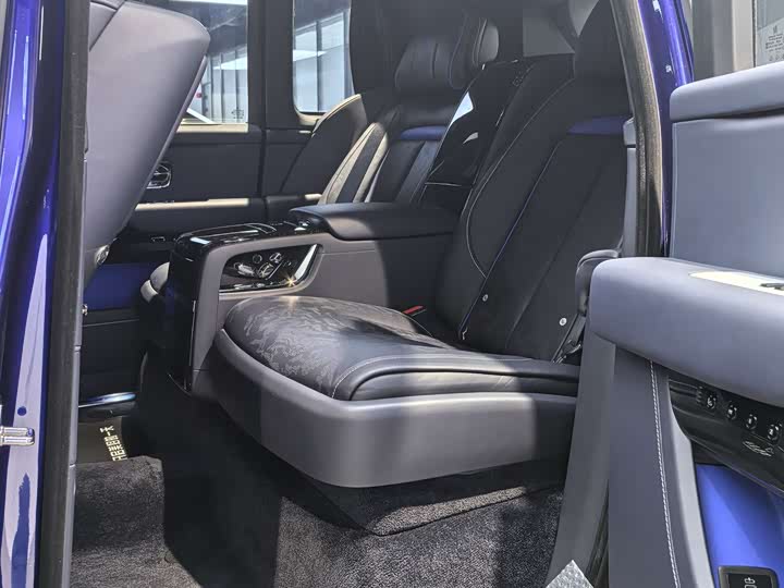 Rolls-Royce Cullinan 2024 2024款 Black Badge