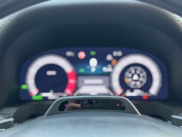 Toyota Vellfire 2024 2024款 皇冠 双擎 2.5L 至尊版