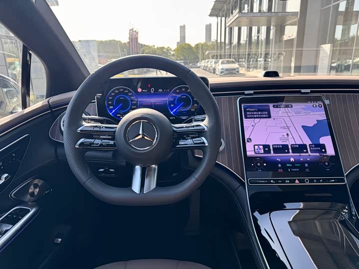 Mercedes-Benz EQE 2025 2025款 500 4MATIC 豪华版