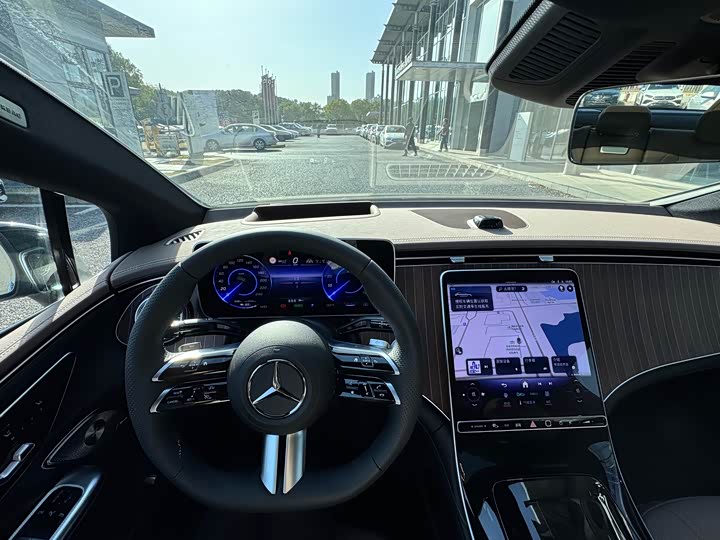 Mercedes-Benz EQE 2025 2025款 500 4MATIC 豪华版