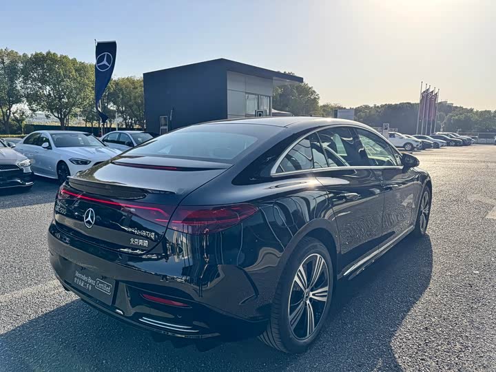Mercedes-Benz EQE 2025 2025款 500 4MATIC 豪华版
