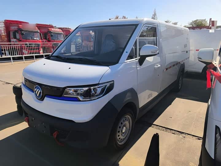 Foton Smart Smurf E7 2024 2024款 改款 纯电动厢式运输车 平顶2座 亿纬锂能41.86kWh