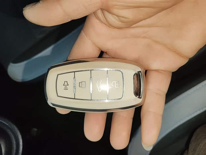 Ora Black Cat 2022 2022款 301km 基础型 三元锂