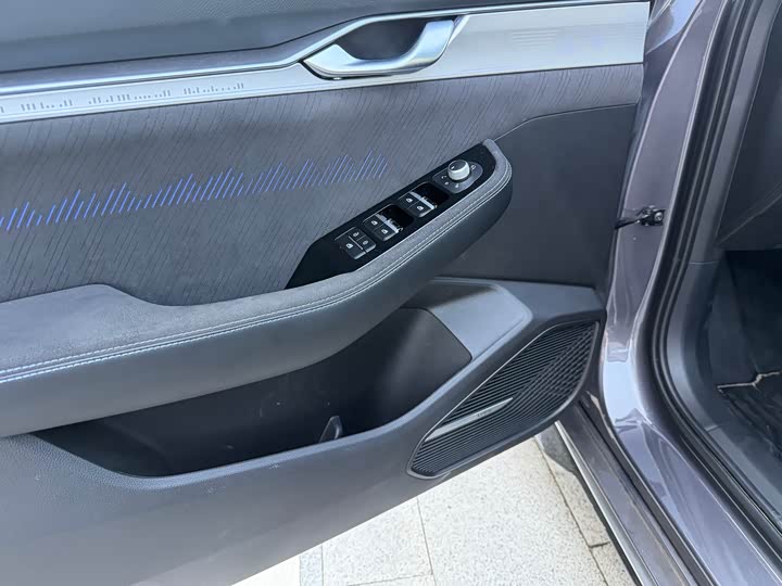 Geely Preface 2025 2025款 东方曜 2.0TD 望月版