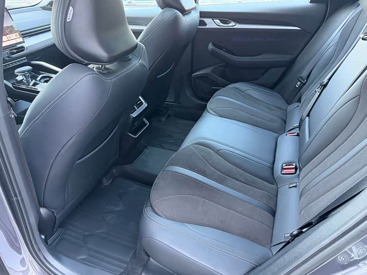 Geely Preface 2025 2025款 东方曜 2.0TD 望月版