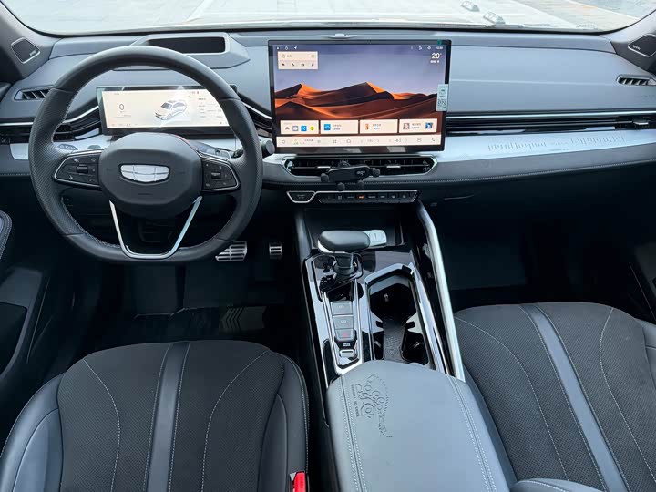 Geely Preface 2025 2025款 东方曜 2.0TD 望月版