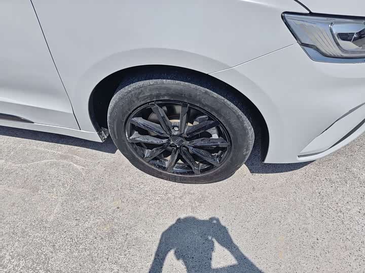 Geely Emgrand GT 2021 2021款 1.8T 领航版+