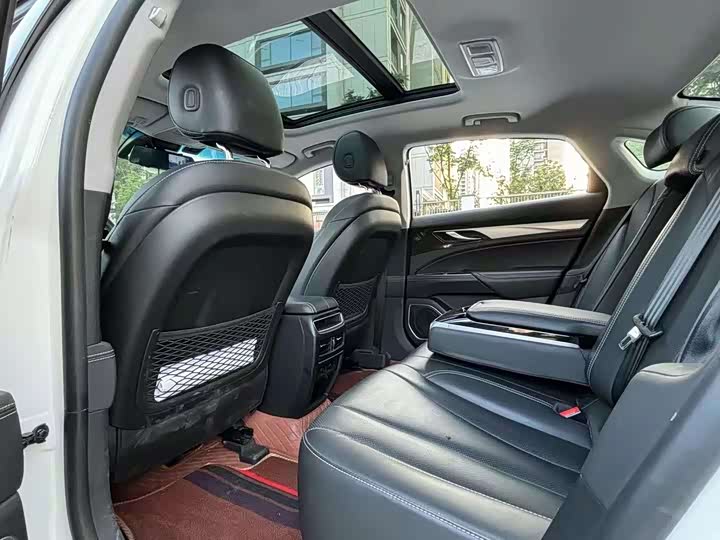 Geely Emgrand GT 2021 2021款 1.8T 领航版+