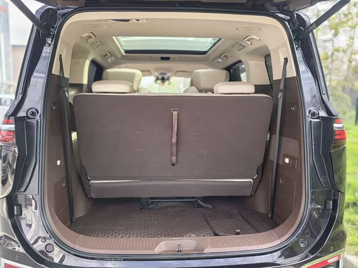 Bestune M9 2023 2023款 2.0T 尊享型70周年纪念版