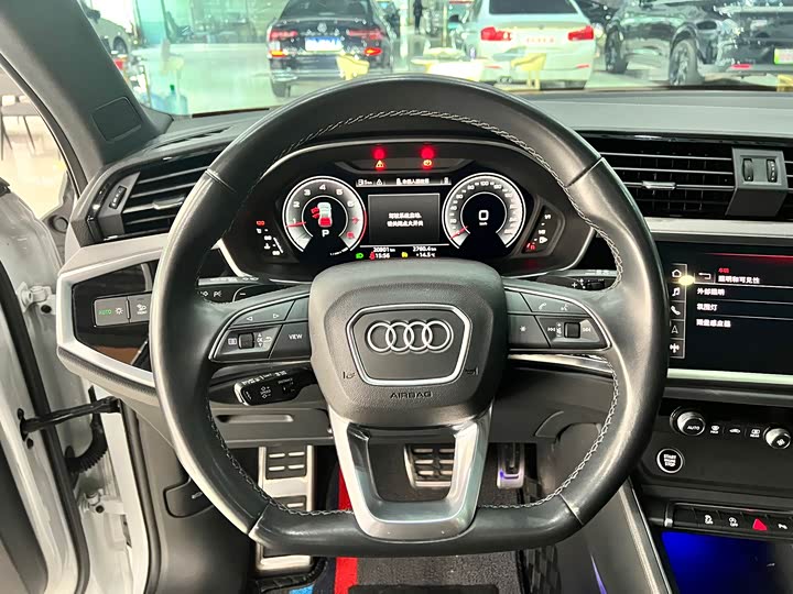 Audi Q3 2024 2024款 35 TFSI 时尚动感型