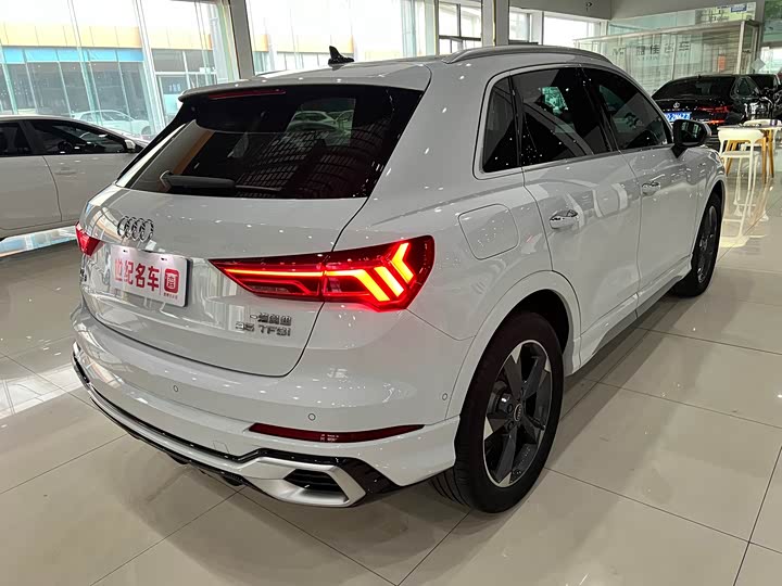 Audi Q3 2024 2024款 35 TFSI 时尚动感型