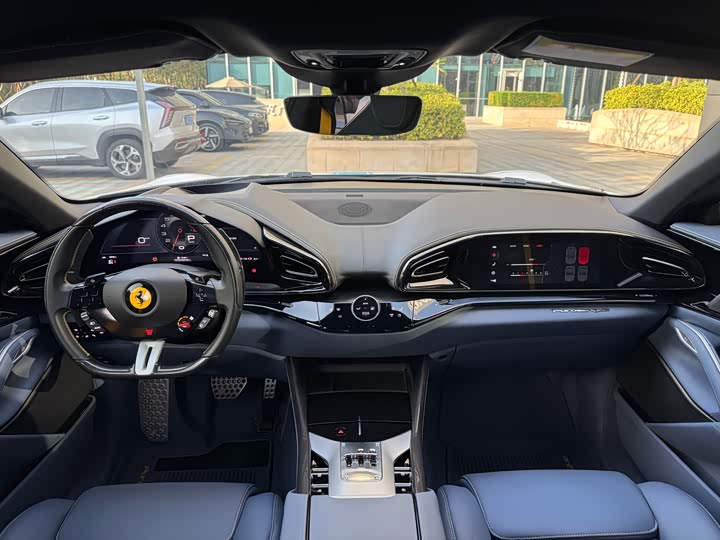 Ferrari Purosangue 2023 2023款 6.5L V12