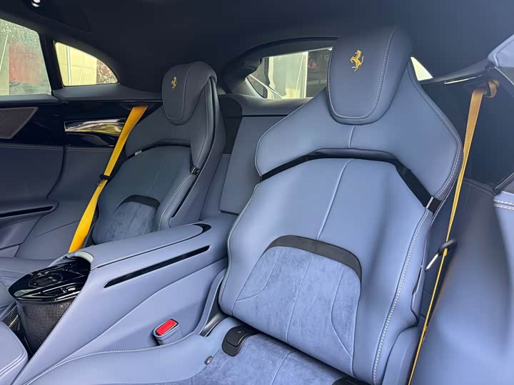 Ferrari Purosangue 2023 2023款 6.5L V12