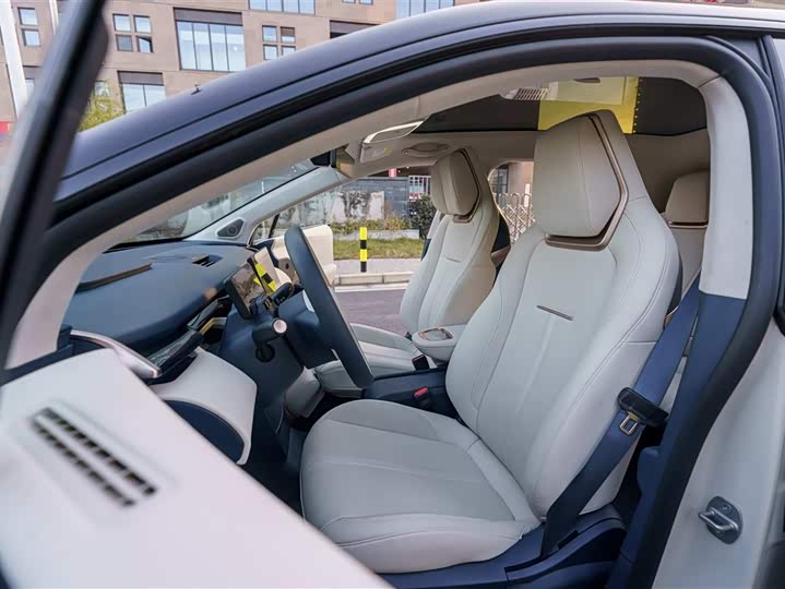 Zeekr X 2025 2025款 四座后驱魔方版