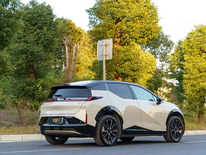 Zeekr X 2025 2025款 四座后驱魔方版