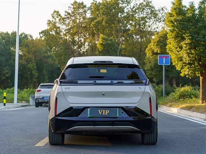 Zeekr X 2025 2025款 四座后驱魔方版