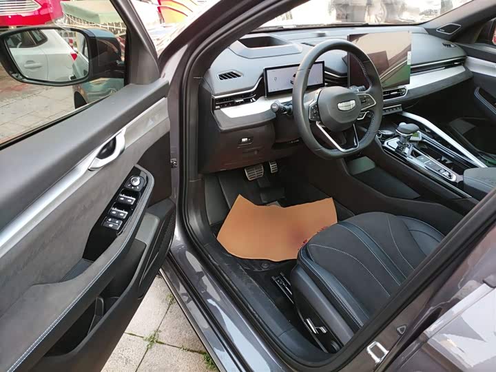 Geely Preface 2025 2025款 东方曜 2.0TD 望月版