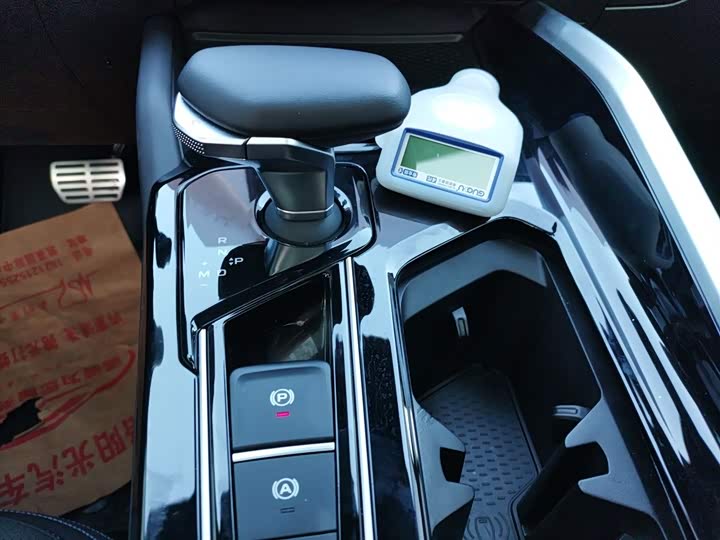 Geely Preface 2025 2025款 东方曜 2.0TD 望月版