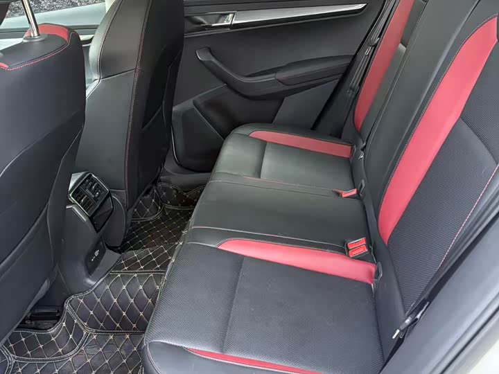 Skoda Karoq 2022 2022款 TSI280 奢享版