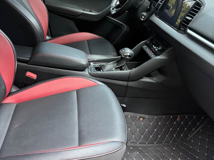 Skoda Karoq 2022 2022款 TSI280 奢享版