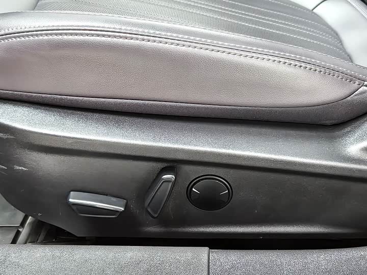 Ford Mondeo 2025 2025款 2.0T EcoBoost 至尊型