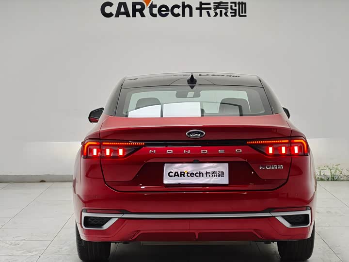 Ford Mondeo 2025 2025款 2.0T EcoBoost 至尊型
