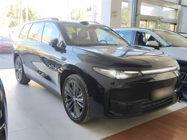 Leapmotor C16 2026 2026款 增程 280激光雷达智尊版 6座