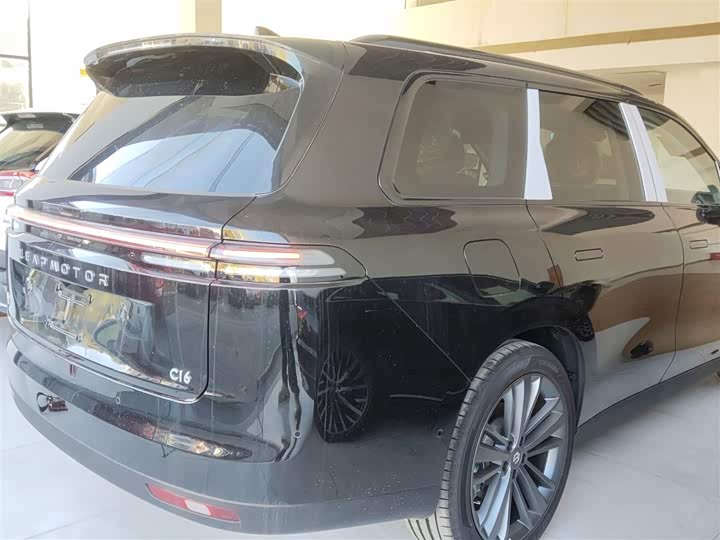 Leapmotor C16 2026 2026款 增程 280激光雷达智尊版 6座