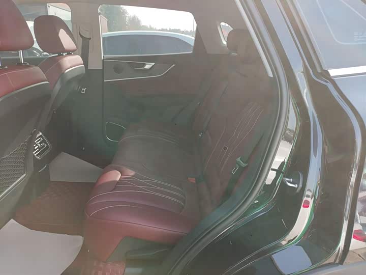 Hongqi HS5 2026 2026款 2.0T 两驱旗享Pro版