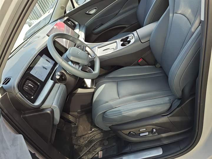 BYD Sea Lion 07 DM-i Hybrid 2025 2025款 150 领航+版