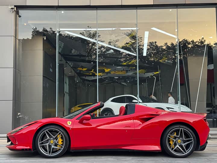 Ferrari F8 2020 2020款 Spider 3.9T V8