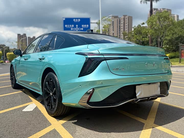 Hongqi H6 2023 2023款 2.0T 致尚版